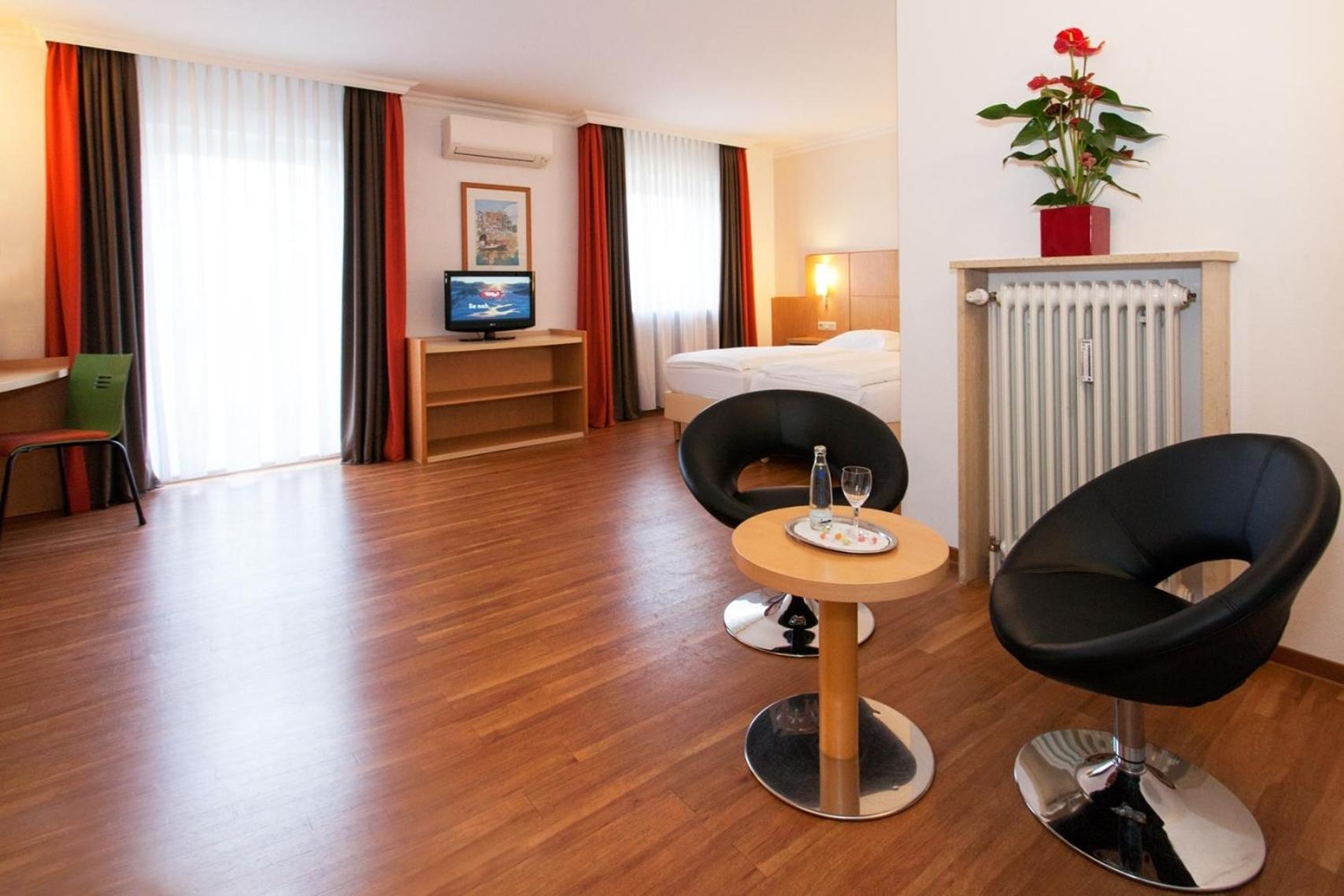ibis Saarbrücken City Exterior foto