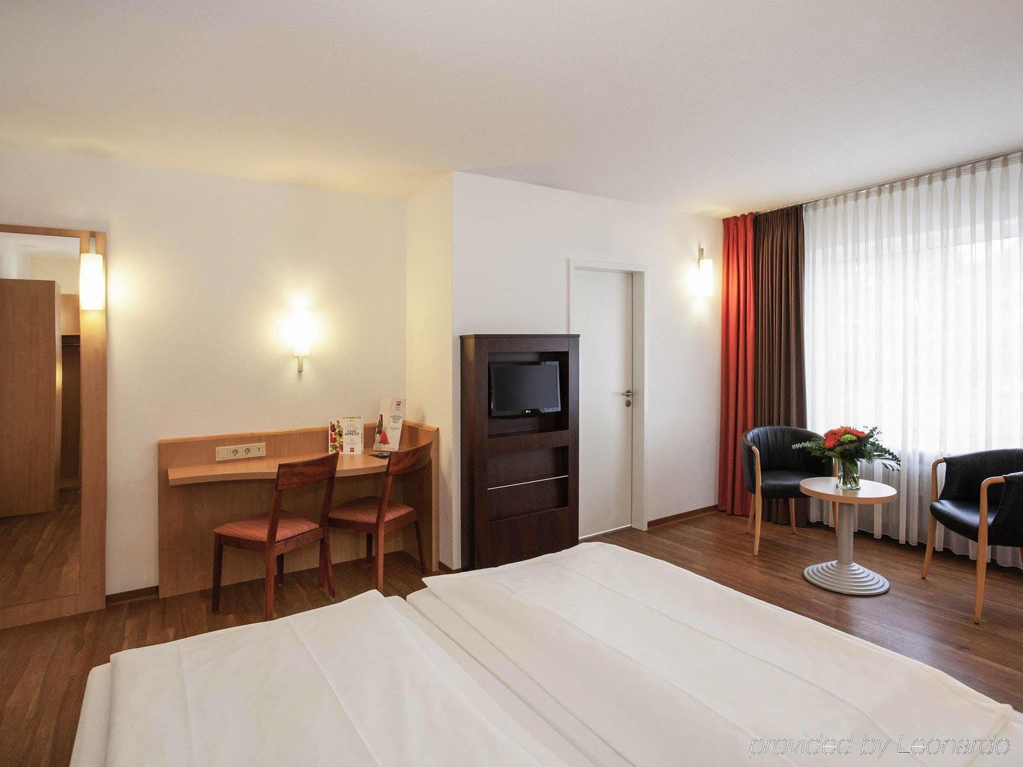 ibis Saarbrücken City Exterior foto