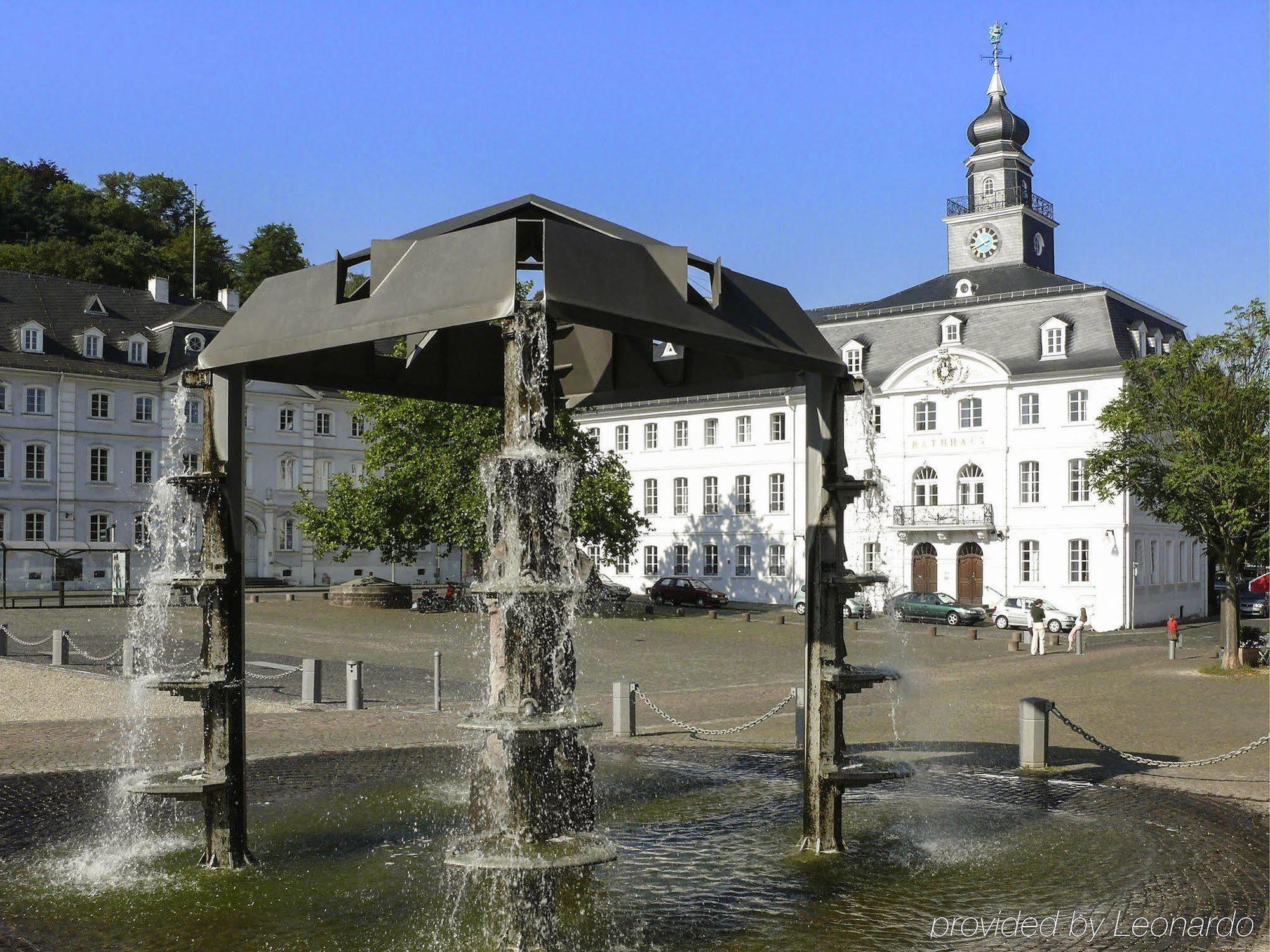 ibis Saarbrücken City Exterior foto