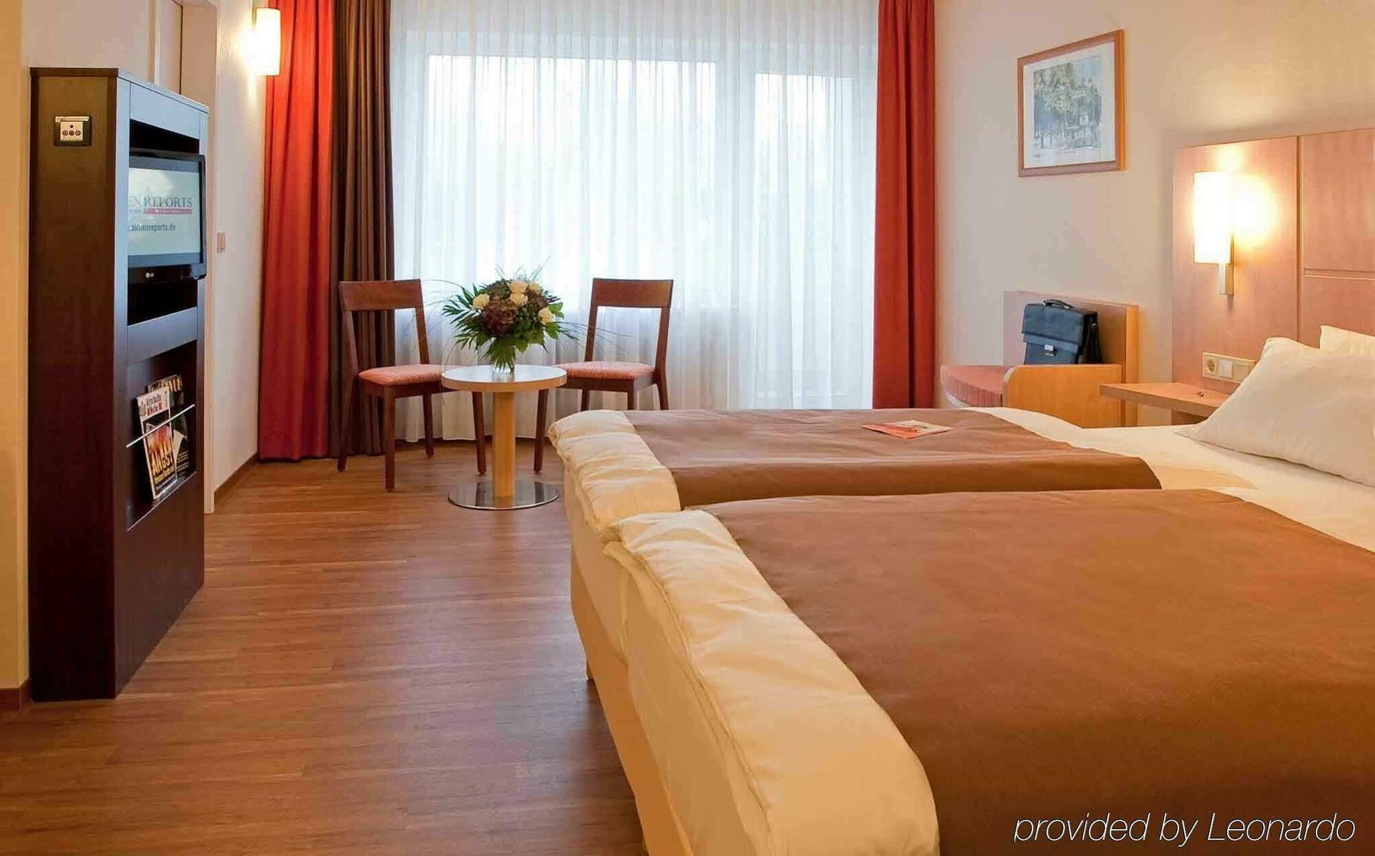 ibis Saarbrücken City Exterior foto